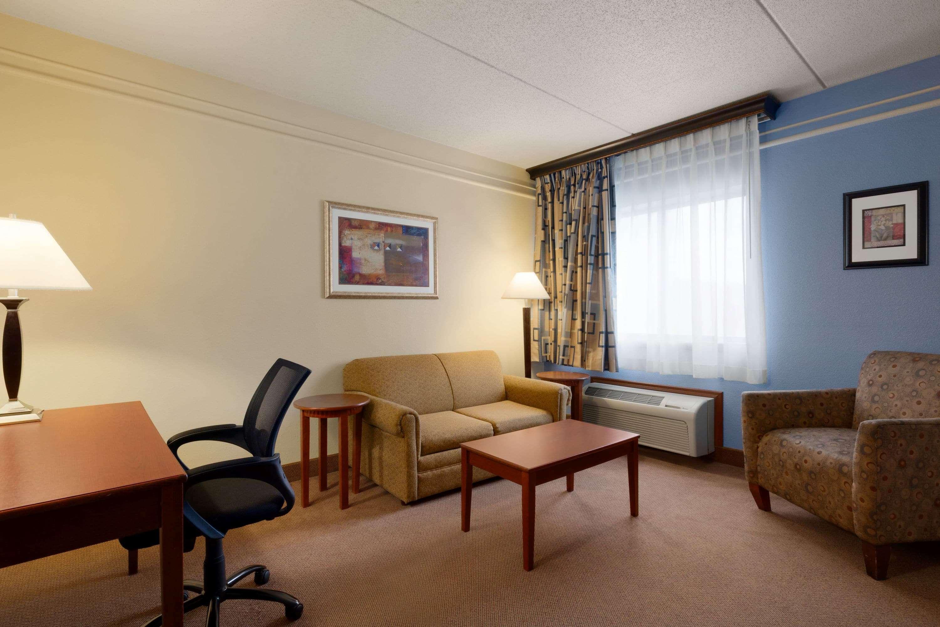 Hotel Ramada By Wyndham Fargo Zewnętrze zdjęcie